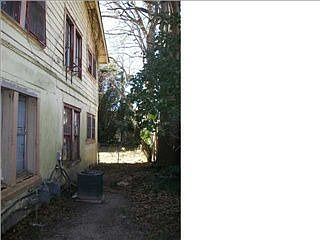 2nd image of 458 Pinehill Dr