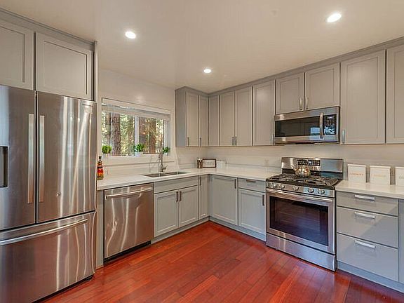 5th image of 12275 Greenwood Dr