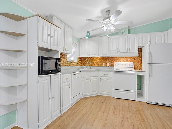 5th image of 35303 SW 180th Ave Lot 408