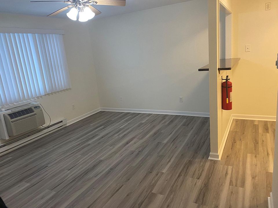 2nd image of 169 Medway Rd #24