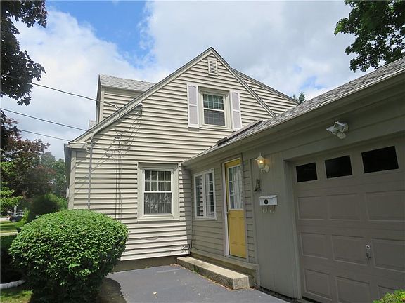 5th image of 132 Park View Ave