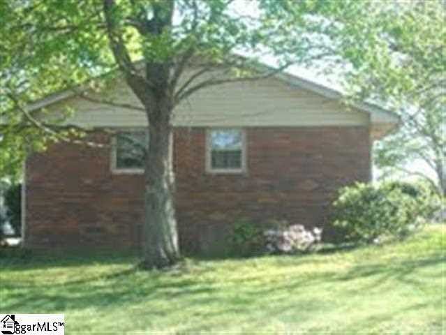 2nd image of 102 Avalon Cir