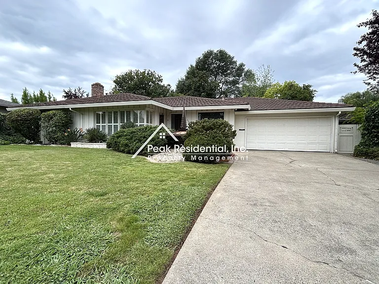 3107 Clairidge Way — Photo 2