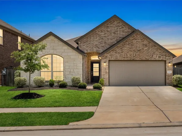 11251 Stirton Dr, Tomball, TX 77375