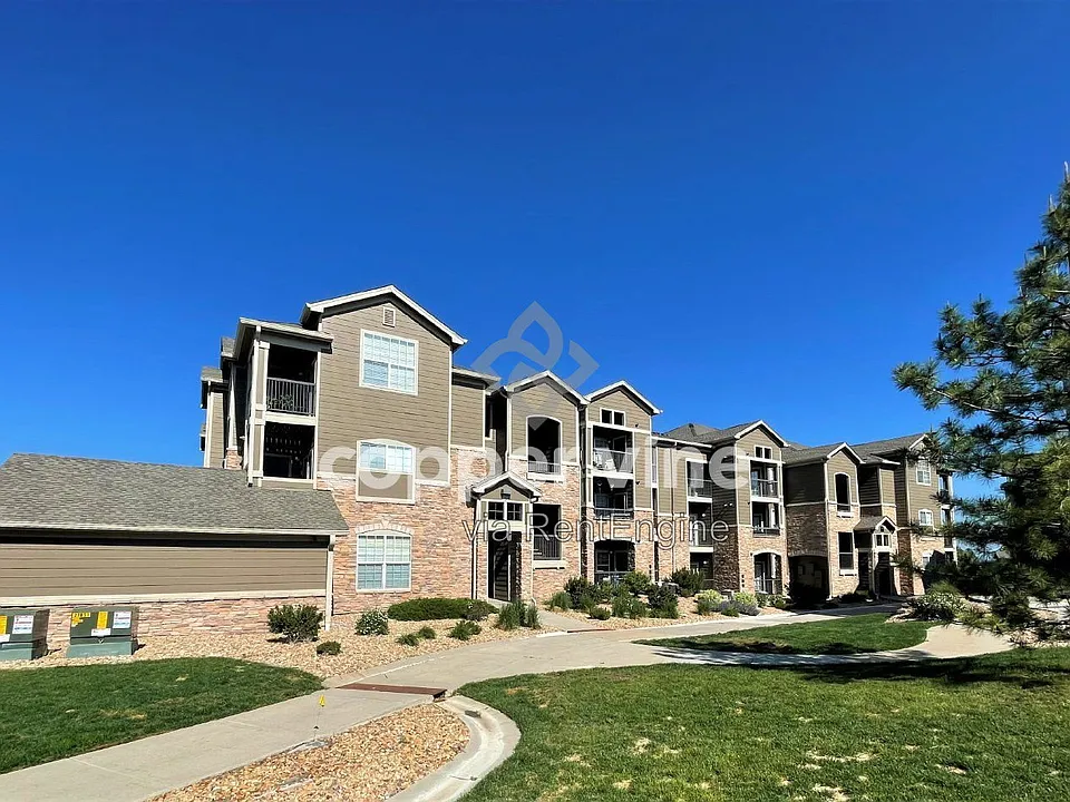 2855 Blue Sky Cir #3-304