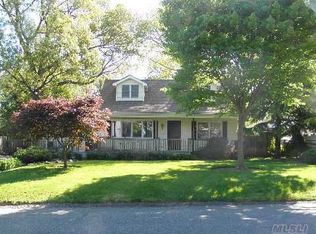 69 Cornell St, East Northport, NY 11731