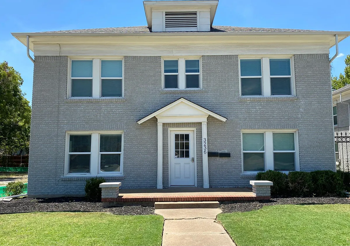 Street View! - 3236 S University Dr #200