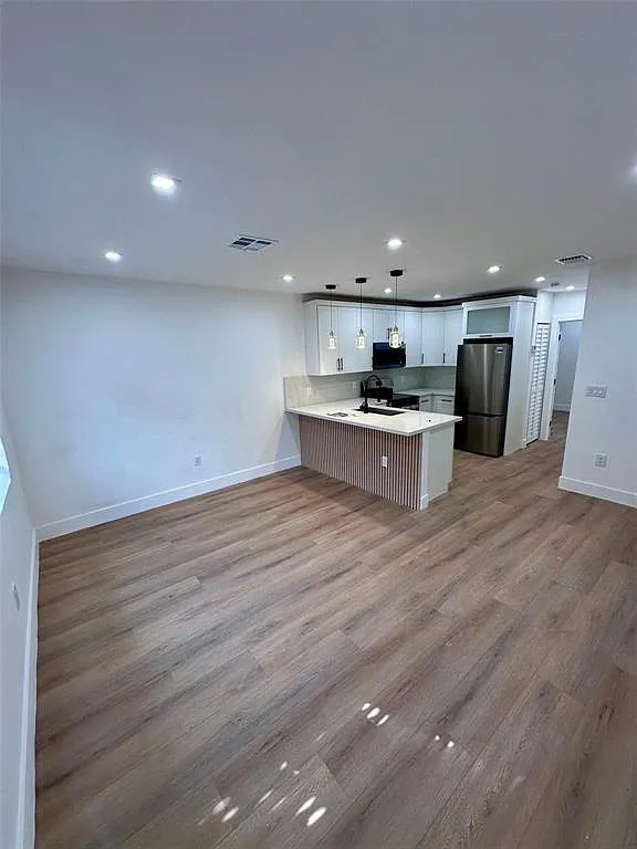 1 bed, 1.0 bath, 700 sqft, $1,850 — Photo 3