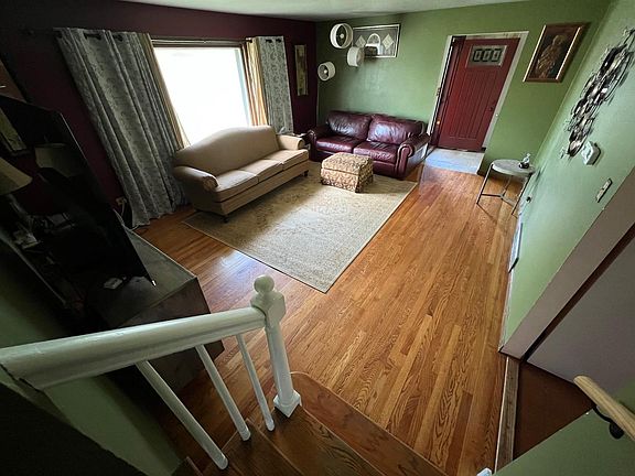 2nd image of 16561 Drexel Ave