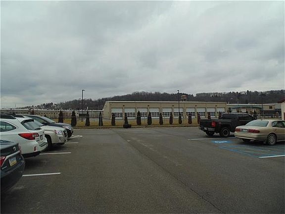 4th image of 124 Hollywood Dr