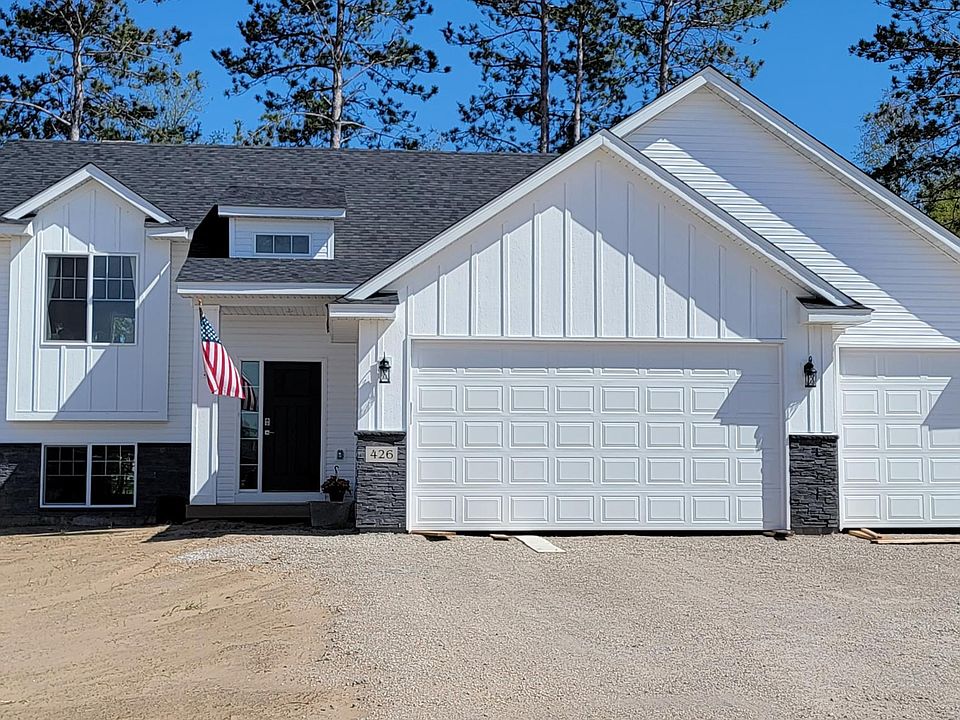 1st image of 1112 NE Tiger Ct NW