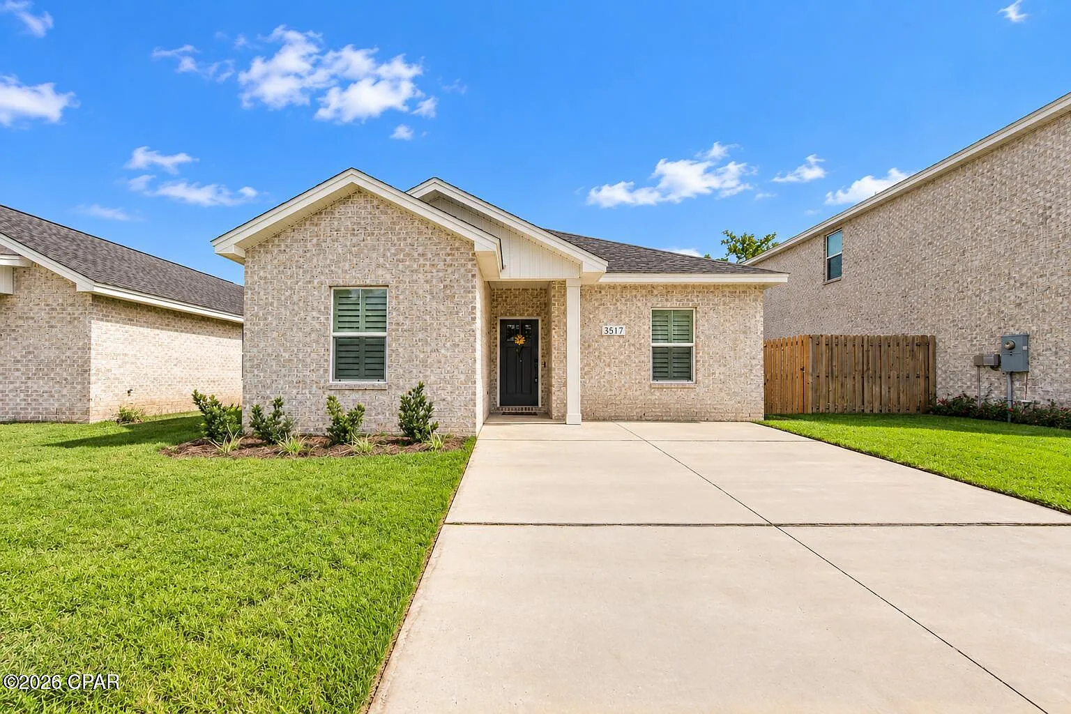 4 bed, 1421 sqft, $2,250 — Photo 1