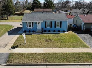 115 E Schaumburg Rd, Streamwood, IL 60107