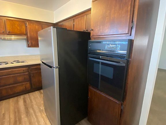 5th image of 1239-1247 Robinson Ave #1247-1