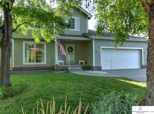 14519 Saratoga St, Omaha, NE 68116