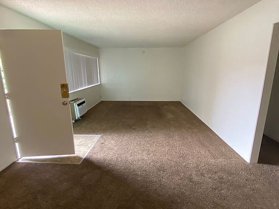 5th image of 6430 Crescent Ave #8
