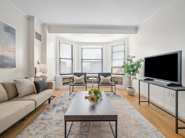 4 Charlesgate E APT 802, Boston, MA 02215