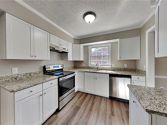 5th image of 4313 Whitby Pl