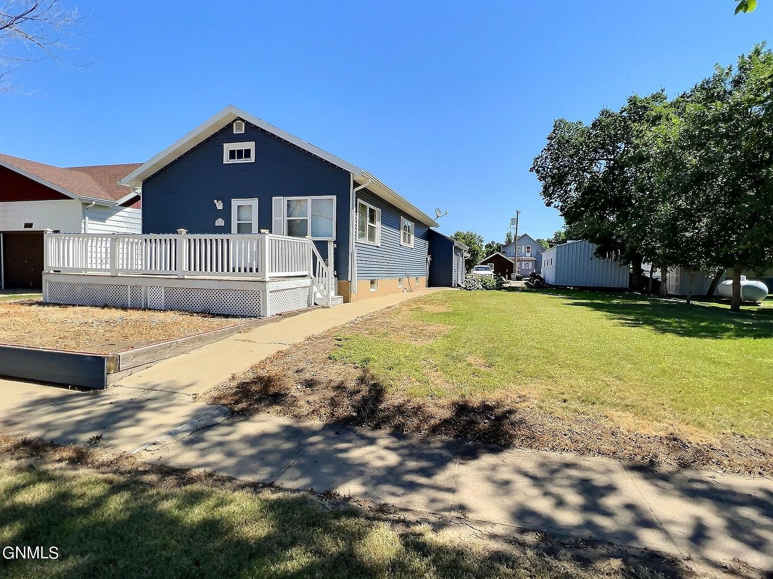 215 1st Ave E, New Leipzig, ND 58562 Zillow
