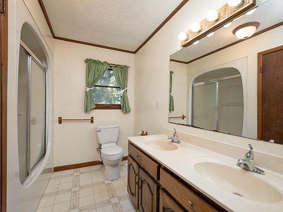 12th image of this home