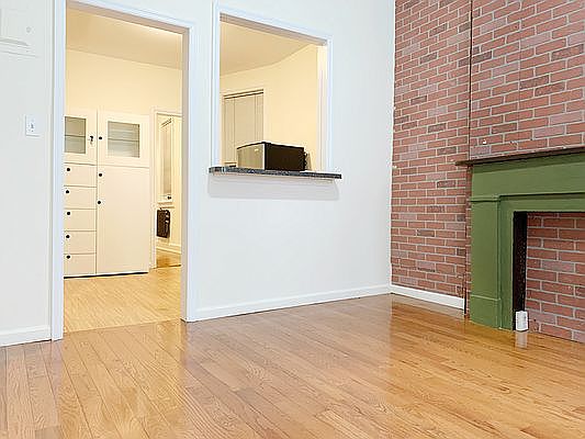 2nd image of 404 E 73rd St APT 5