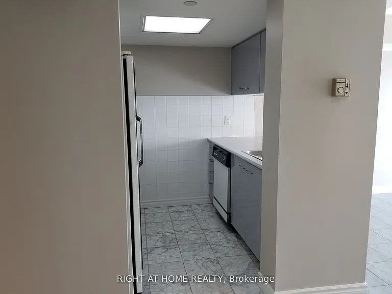 38 Elm St #3206 — Photo 14