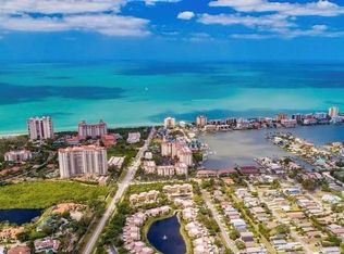 565 Beachwalk Cir #T-201, Naples, FL 34108