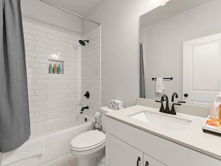 307 Hudson Chase Ct — Photo 12