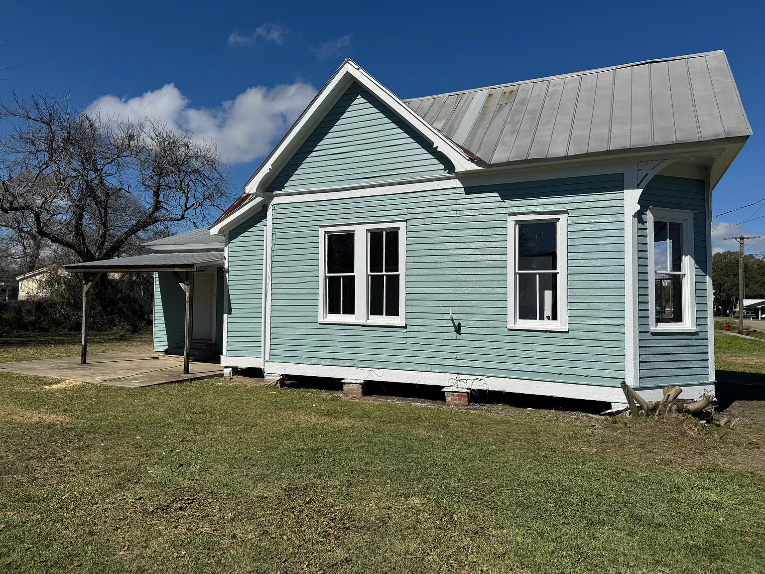 2 bed, 1.5 bath, 1200 sqft, $800 — Photo 2