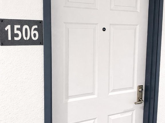 2nd image of 200 W 2nd St APT 1506