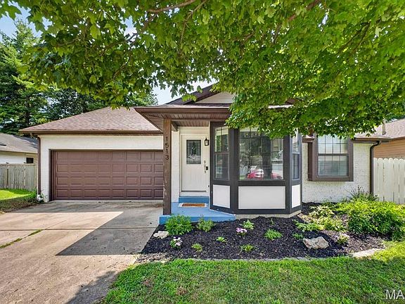 3rd image of 1513 Royal Oak Ct