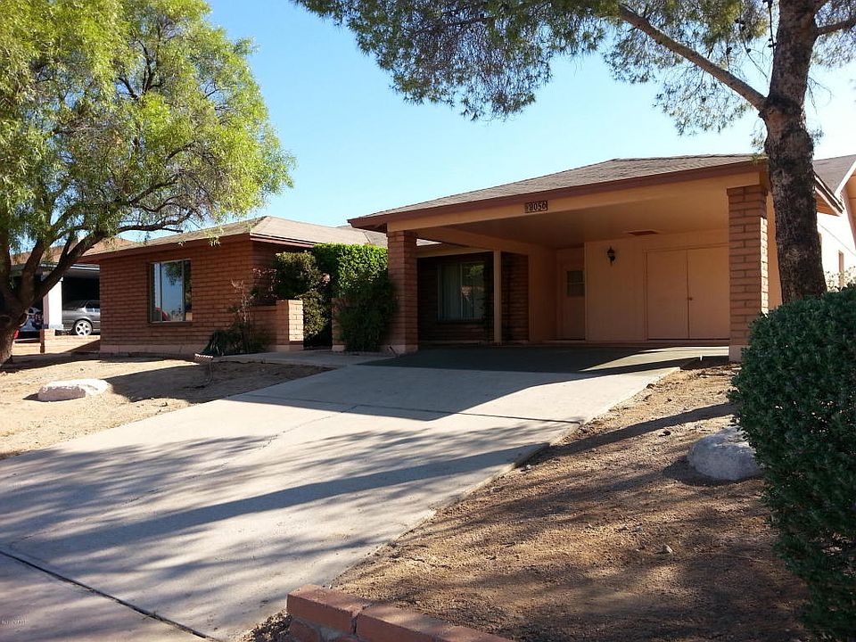 1st image of 8056 N Firethorn Ave