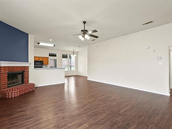 5th image of 416 Port O Conner Dr