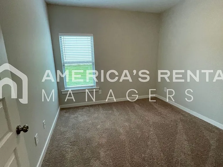 10317 Middleton Rd — Photo 24
