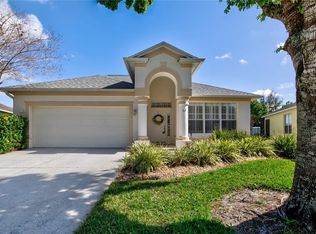8055 Saint James Way, Mount Dora, FL 32757