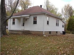 1113 Laubscher Rd, Evansville, IN 47710