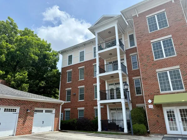 Fountain View, 238 Lewis Street 102, Greensboro, NC 27406