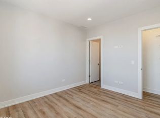 3729 W Belmont Ave #303, Chicago, IL 60618