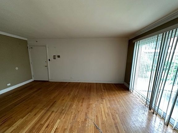3rd image of 10113 Old Orchard Ct Unit 101