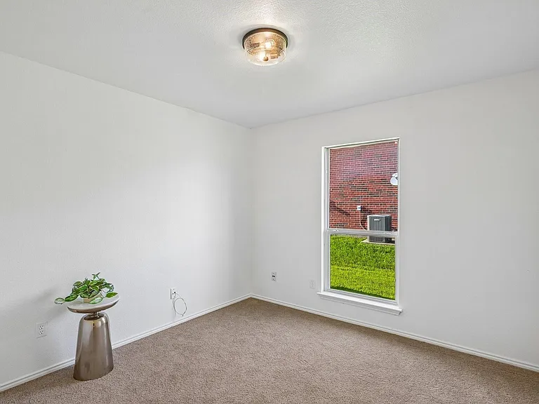 Harvester Dr — Photo 14