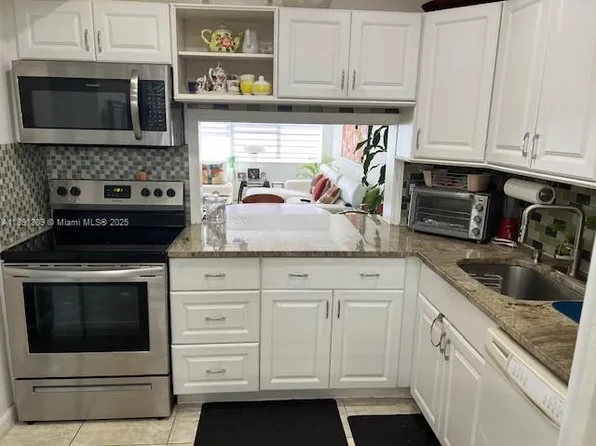 329 SE 3rd St APT 304S, Hallandale Beach, FL 33009