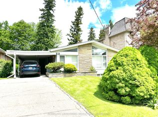 10 Blithfield Ave, Toronto, ON M2K 1Y1