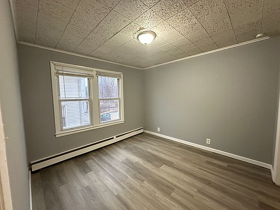 3rd image of 889 East St #1
