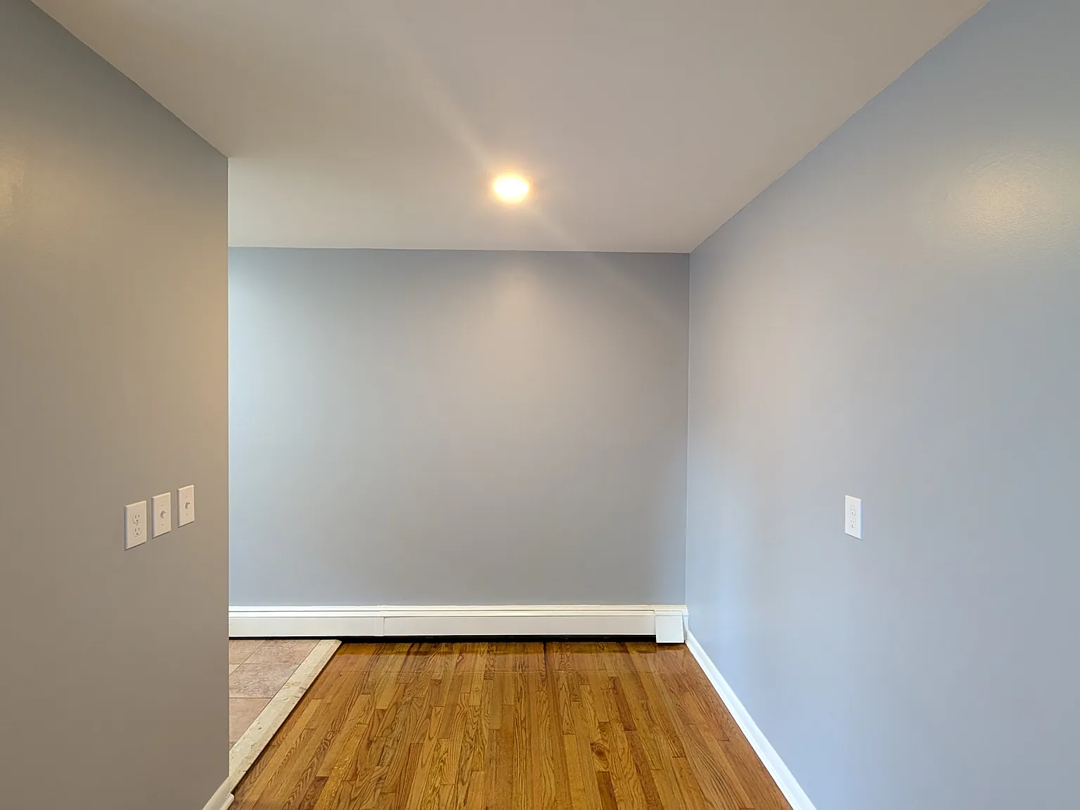 1 bed, 1000 sqft, $1,600 — Photo 4