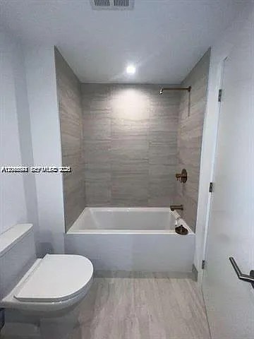 77 SE 5th St #1605 — Photo 11