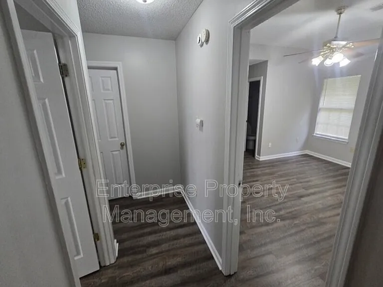 4444 Longtree Cv — Photo 13