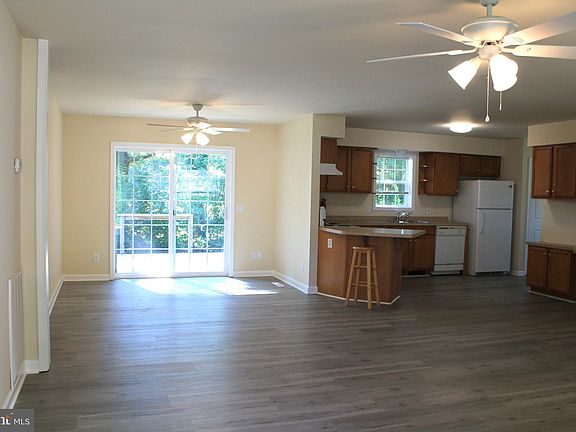 2nd image of 117 Moore Ave