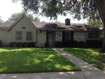 12127 Meadowdale Dr, Meadows Place, TX, 77477