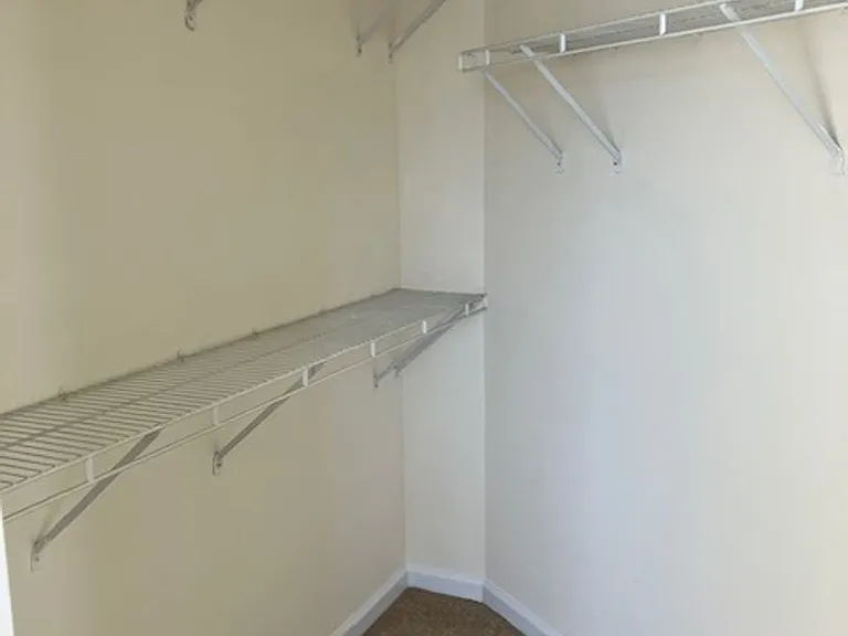 715 Clearwater Ct #L — Photo 13