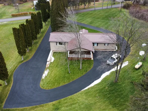 1103 Beechtree Rd, Falls Creek, PA 15840